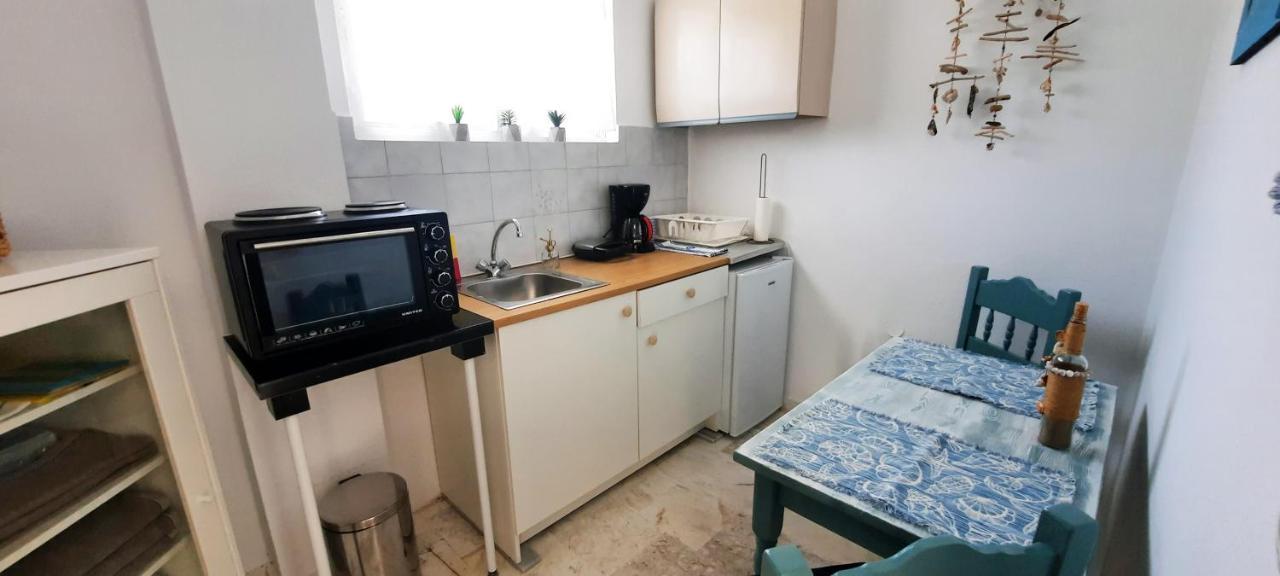 Ilektra Apartments Blue & Red 普拉塔里亚 外观 照片