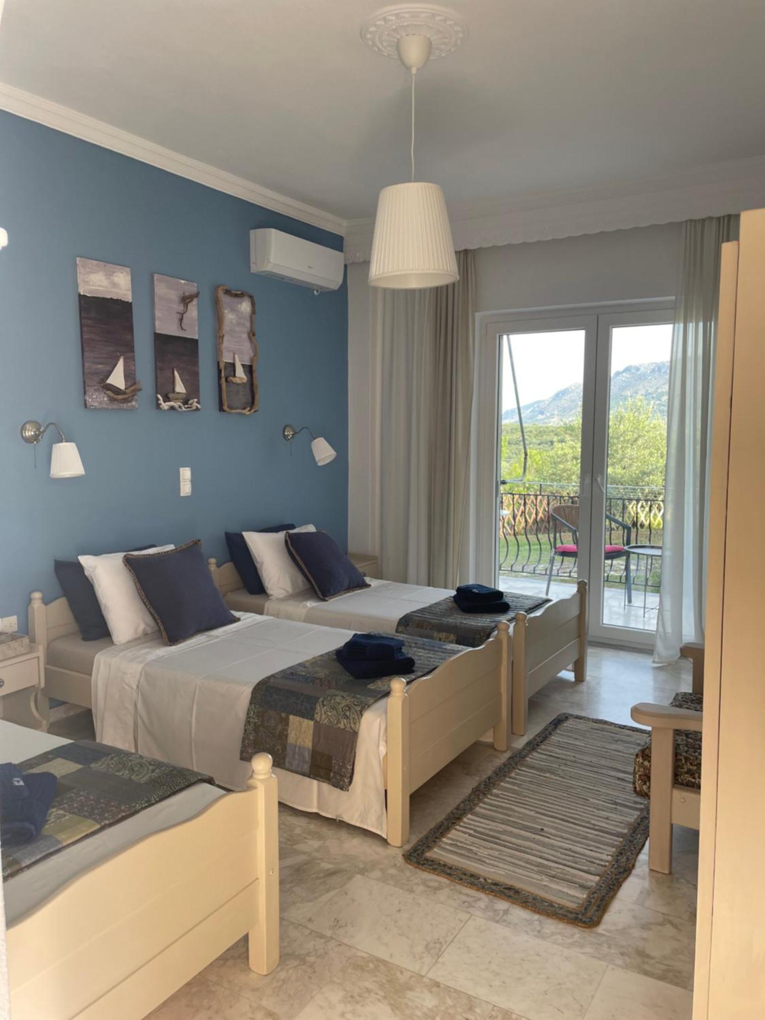Ilektra Apartments Blue & Red 普拉塔里亚 外观 照片
